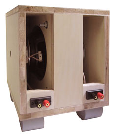 ダイポール型サブウーファーの背面